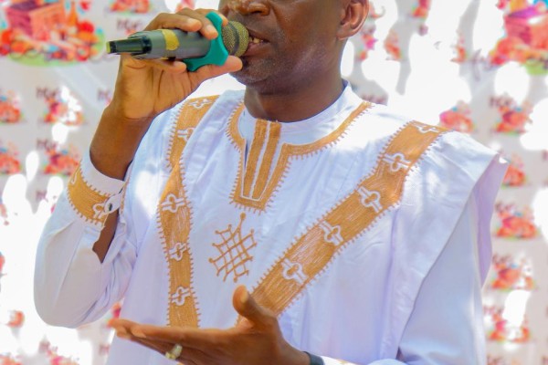 La fête des enfants organisée par le groupe LA FRATERNITÉ à la ferme de Teoukpara ( commune du Borgou), un succès grâce au dynamisme du président Edouard Goudémé ! ( Visitez l'album photos )