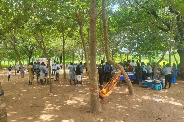 La fête des enfants organisée par le groupe LA FRATERNITÉ à la ferme de Teoukpara ( commune du Borgou), un succès grâce au dynamisme du président Edouard Goudémé ! ( Visitez l'album photos )